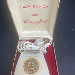Lady Schick Crown Jewel Electric Shaver with Gold Accents